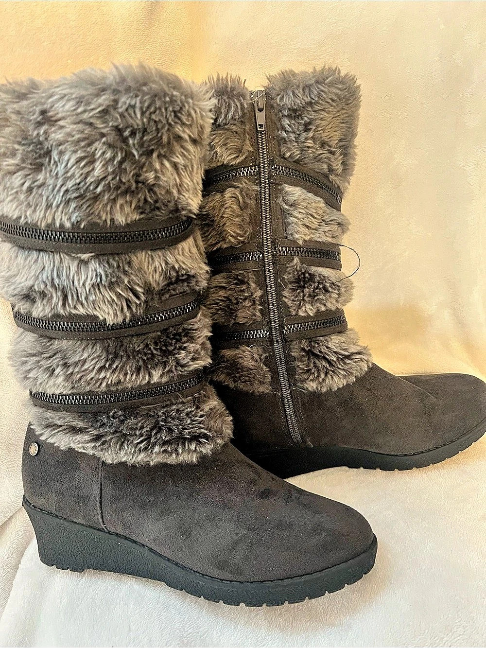 Tahari Faux Fur Wedge Winter Boots -Gray